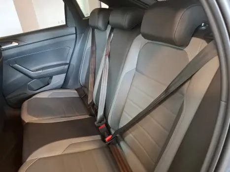 VOLKSWAGEN Nivus 1.0 4P FLEX 200 TSI HIGHLINE TURBO AUTOMTICO, Foto 6