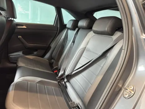 VOLKSWAGEN Nivus 1.0 4P FLEX 200 TSI HIGHLINE TURBO AUTOM�TICO, Foto 6