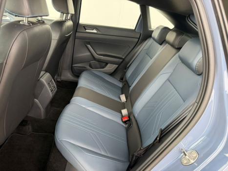 VOLKSWAGEN Nivus 1.0 4P FLEX 200 TSI HIGHLINE TURBO AUTOM�TICO, Foto 6
