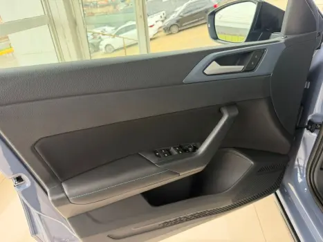 VOLKSWAGEN Nivus 1.0 4P FLEX 200 TSI HIGHLINE TURBO AUTOM�TICO, Foto 7