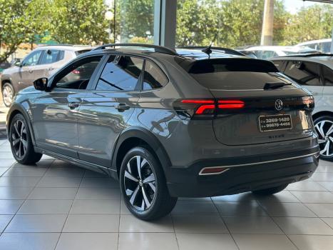 VOLKSWAGEN Nivus 1.0 4P FLEX 200 TSI HIGHLINE TURBO AUTOM�TICO, Foto 4