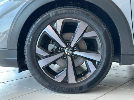 VOLKSWAGEN Nivus 1.0 4P FLEX 200 TSI HIGHLINE TURBO AUTOM�TICO, Foto 12