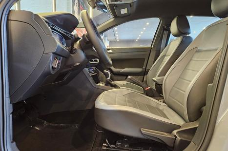 VOLKSWAGEN Nivus 1.0 4P FLEX 200 TSI HIGHLINE TURBO AUTOM�TICO, Foto 16