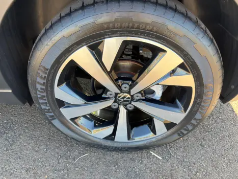 VOLKSWAGEN Nivus 1.0 4P FLEX 200 TSI HIGHLINE TURBO AUTOM�TICO, Foto 13