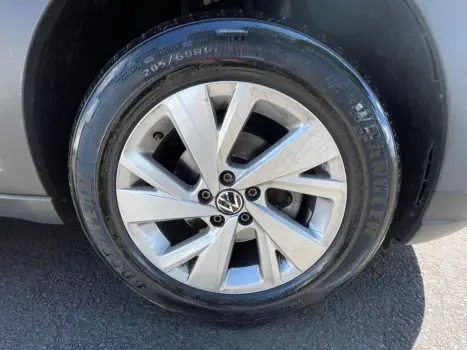 VOLKSWAGEN Nivus 1.0 4P FLEX 200 TSI COMFORTLINE TURBO AUTOM�TICO, Foto 14