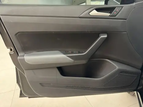 VOLKSWAGEN Nivus 1.0 4P FLEX 200 TSI HIGHLINE TURBO AUTOM�TICO, Foto 9