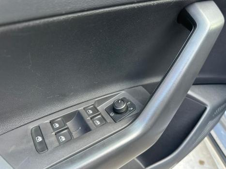 VOLKSWAGEN Nivus 1.0 4P FLEX 200 TSI HIGHLINE TURBO AUTOM�TICO, Foto 16