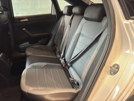VOLKSWAGEN Nivus 1.0 4P FLEX 200 TSI HIGHLINE TURBO AUTOM�TICO, Foto 6