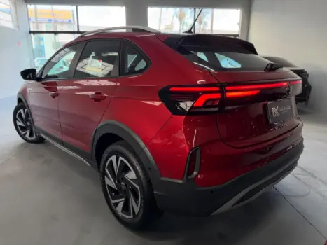 VOLKSWAGEN Nivus 1.0 4P FLEX 200 TSI HIGHLINE TURBO AUTOM�TICO, Foto 2