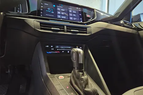 VOLKSWAGEN Nivus 1.0 4P FLEX 200 TSI HIGHLINE TURBO AUTOM�TICO, Foto 18