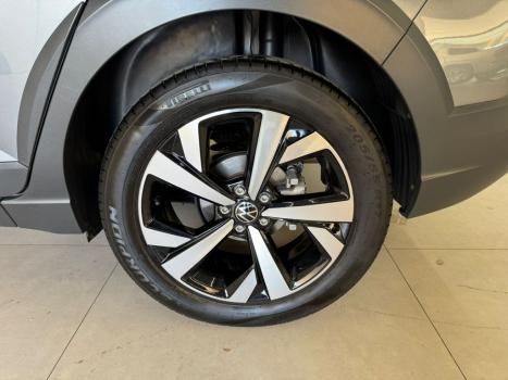 VOLKSWAGEN Nivus 1.0 4P FLEX 200 TSI HIGHLINE TURBO AUTOM�TICO, Foto 16