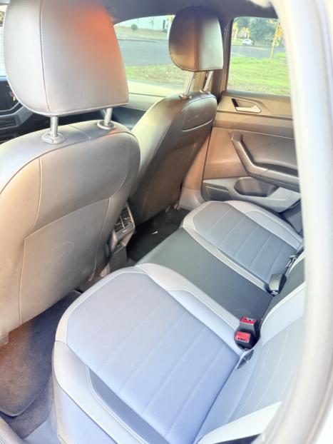 VOLKSWAGEN Nivus 1.0 4P FLEX 200 TSI HIGHLINE TURBO AUTOM�TICO, Foto 6
