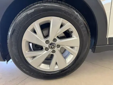 VOLKSWAGEN Nivus 1.0 4P FLEX 200 TSI COMFORTLINE TURBO AUTOM�TICO, Foto 16