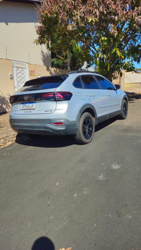 VOLKSWAGEN Nivus 1.0 4P FLEX 200 TSI HIGHLINE TURBO AUTOM�TICO, Foto 3