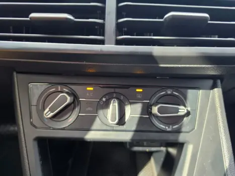 VOLKSWAGEN Nivus 1.0 4P FLEX 200 TSI COMFORTLINE TURBO AUTOM�TICO, Foto 13