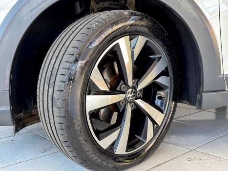 VOLKSWAGEN Nivus 1.0 4P FLEX 200 TSI HIGHLINE TURBO AUTOM�TICO, Foto 13