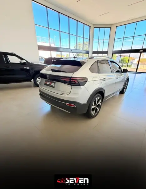 VOLKSWAGEN Nivus 1.0 4P FLEX 200 TSI HIGHLINE TURBO AUTOMÁTICO, Foto 4