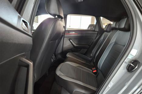 VOLKSWAGEN Nivus 1.0 4P FLEX 200 TSI HIGHLINE TURBO AUTOMÁTICO, Foto 13