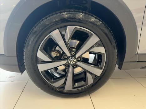 VOLKSWAGEN Nivus 1.0 4P FLEX 200 TSI HIGHLINE TURBO AUTOMÁTICO, Foto 4