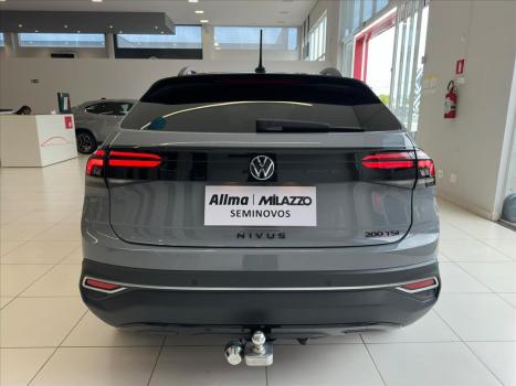 VOLKSWAGEN Nivus 1.0 4P FLEX 200 TSI HIGHLINE TURBO AUTOMÁTICO, Foto 10