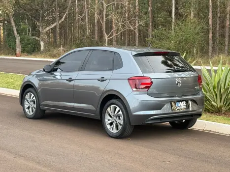 VOLKSWAGEN Polo Hatch 1.0 12V 4P 200 TSI  COMFORTLINE AUTOMTICO, Foto 2