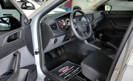 VOLKSWAGEN Polo Hatch 1.0 12V 4P MPI TRACK 1st EDITION, Foto 9