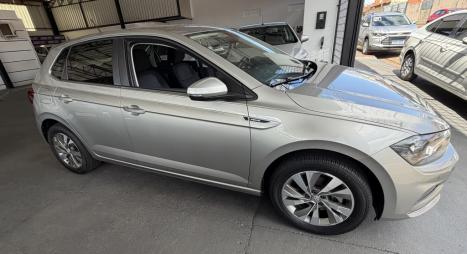 VOLKSWAGEN Polo Hatch 1.0 12V 4P 200 TSI HIGHLINE AUTOM�TICO, Foto 4