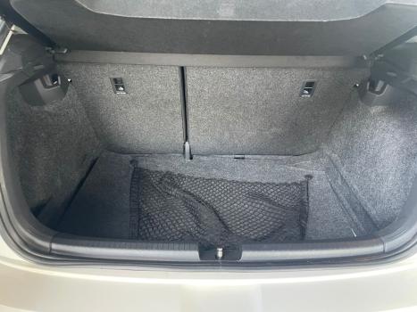 VOLKSWAGEN Polo Hatch 1.0 12V 4P 200 TSI  COMFORTLINE AUTOM�TICO, Foto 13