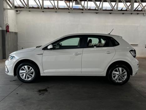 VOLKSWAGEN Polo Hatch 1.0 12V 4P 200 TSI  COMFORTLINE AUTOM�TICO, Foto 8