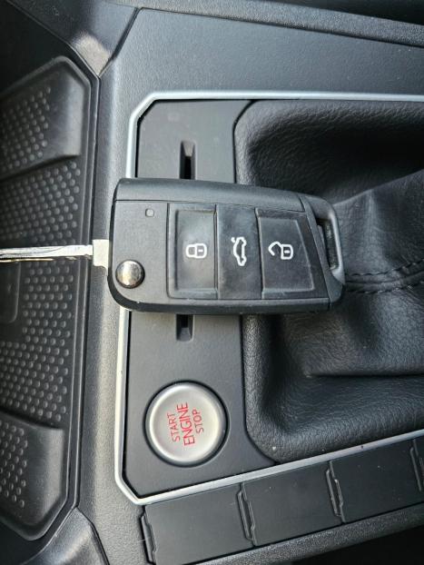 VOLKSWAGEN Polo Hatch 1.0 4P 170 TSI HIGHLINE AUTOM�TICO, Foto 14