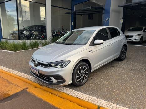 VOLKSWAGEN Polo Hatch 1.0 12V 4P 200 TSI HIGHLINE AUTOM�TICO, Foto 2