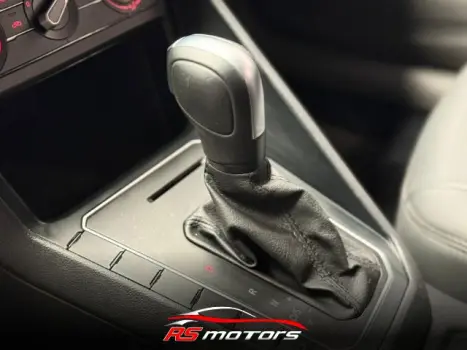 VOLKSWAGEN Polo Hatch 1.0 12V 4P 200 TSI  COMFORTLINE AUTOM�TICO, Foto 13