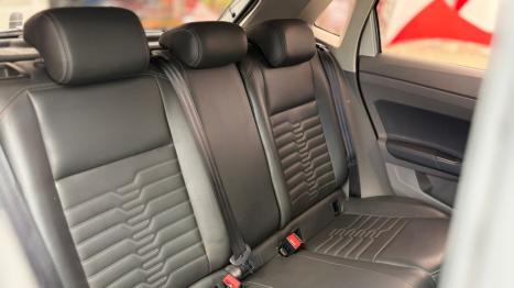 VOLKSWAGEN Polo Hatch 1.0 12V 4P 200 TSI  COMFORTLINE AUTOM�TICO, Foto 14