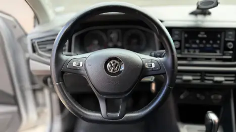 VOLKSWAGEN Polo Hatch 1.0 12V 4P 200 TSI  COMFORTLINE AUTOM�TICO, Foto 18