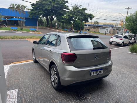 VOLKSWAGEN Polo Hatch 1.0 12V 4P 200 TSI HIGHLINE AUTOM�TICO, Foto 4