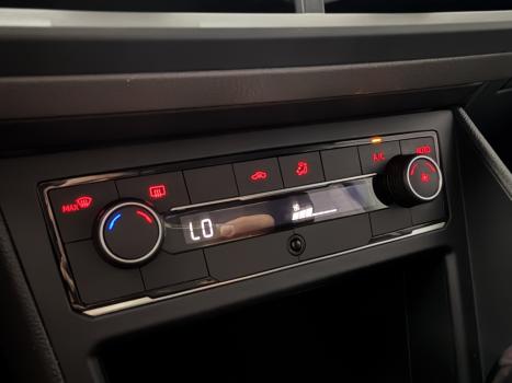 VOLKSWAGEN Polo Hatch 1.0 12V 4P 200 TSI  COMFORTLINE AUTOM�TICO, Foto 9