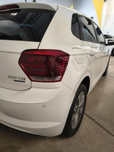 VOLKSWAGEN Polo Hatch 1.0 12V 4P 200 TSI  COMFORTLINE AUTOM�TICO, Foto 4