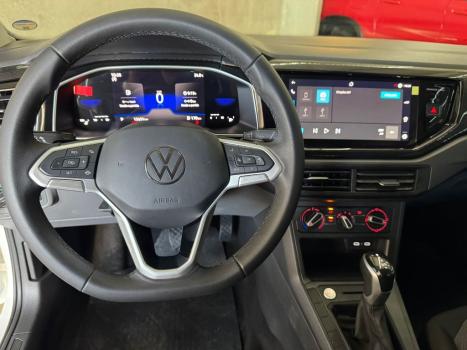 VOLKSWAGEN Polo Hatch 1.0 12V 4P 200 TSI  COMFORTLINE AUTOM�TICO, Foto 11