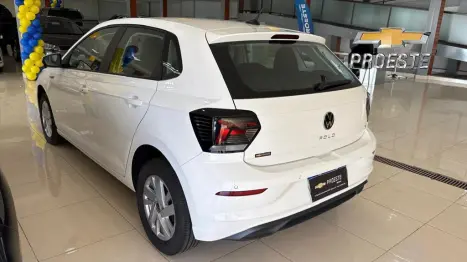 VOLKSWAGEN Polo Hatch 1.0 4P 170 TSI COMFORTLINE AUTOM�TICO, Foto 7