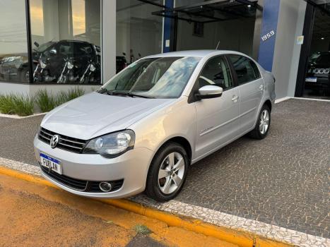 VOLKSWAGEN Polo Sedan 1.6 4P COMFORTLINE FLEX, Foto 2