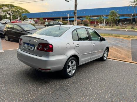VOLKSWAGEN Polo Sedan 1.6 4P COMFORTLINE FLEX, Foto 3