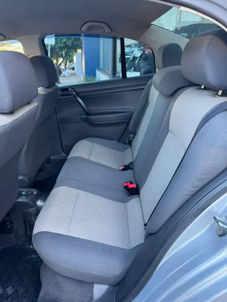 VOLKSWAGEN Polo Sedan 1.6 4P COMFORTLINE FLEX, Foto 8