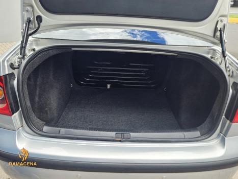 VOLKSWAGEN Polo Sedan 1.6 4P FLEX, Foto 13