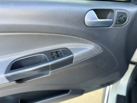 VOLKSWAGEN Saveiro 1.6 G5 CROSS CABINE ESTENDIDA FLEX, Foto 10