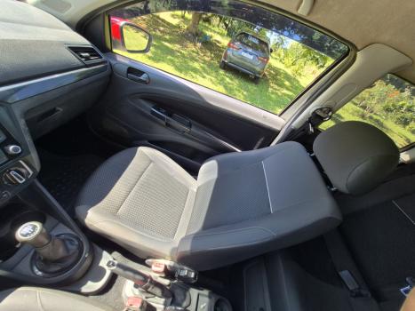 VOLKSWAGEN Saveiro 1.6 G6 TRENDLINE CABINE DUPLA FLEX, Foto 5