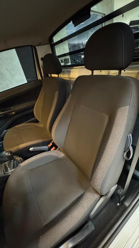 VOLKSWAGEN Saveiro 1.6 16V FLEX MSI ROBUST CABINE SIMPLES, Foto 8