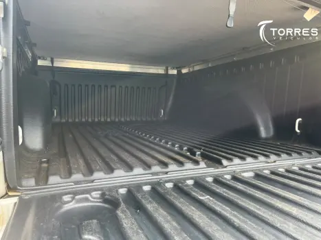 VOLKSWAGEN Saveiro 1.6 16V FLEX MSI ROBUST CABINE SIMPLES, Foto 6