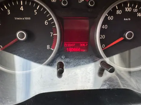 VOLKSWAGEN Saveiro , Foto 8