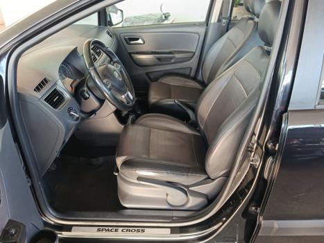 VOLKSWAGEN Space Cross 1.6 4P FLEX, Foto 10