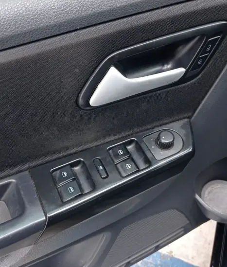 VOLKSWAGEN Space Fox 1.6 4P FLEX TREND, Foto 10